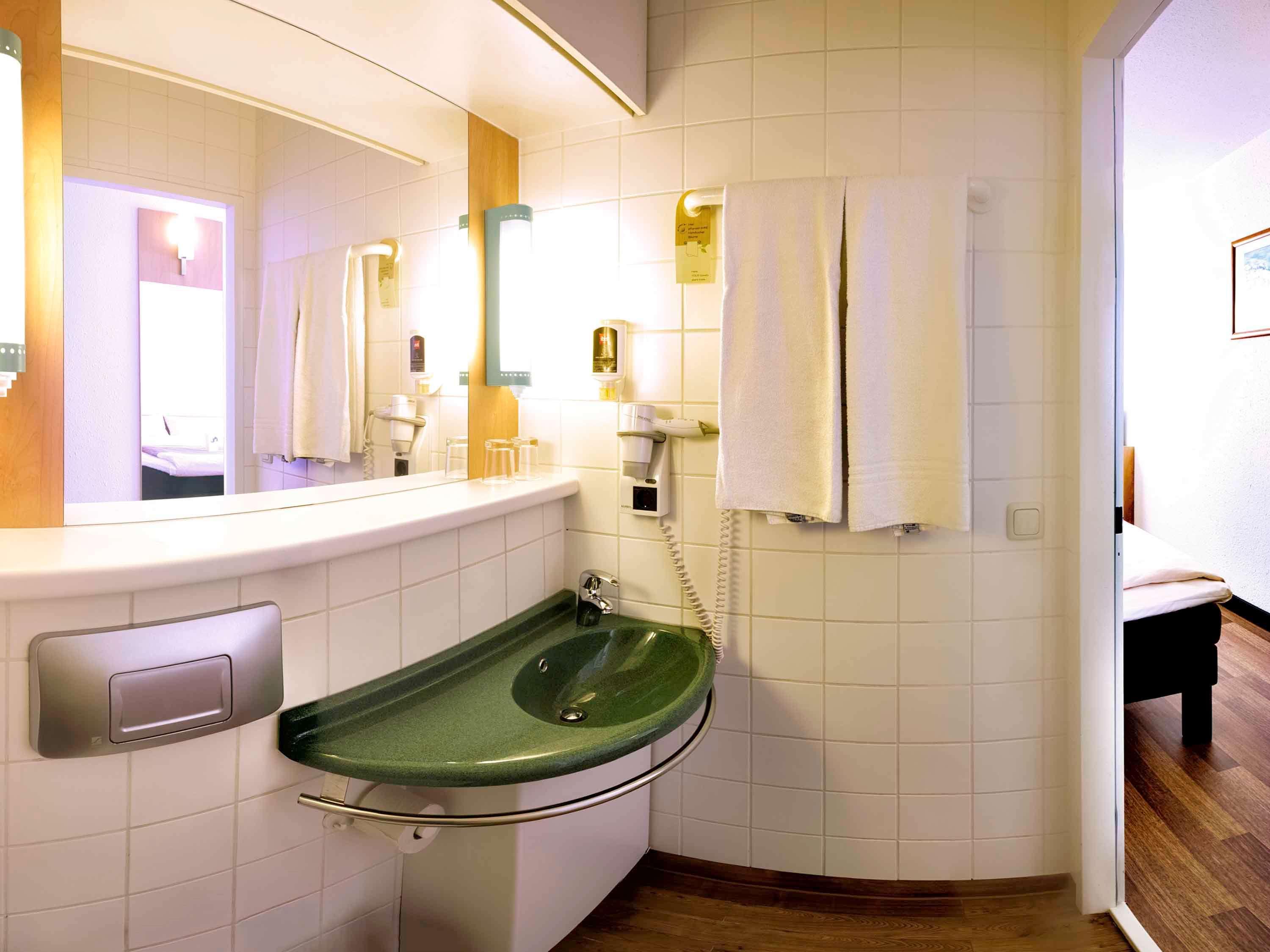 Ibis Linz City Экстерьер фото