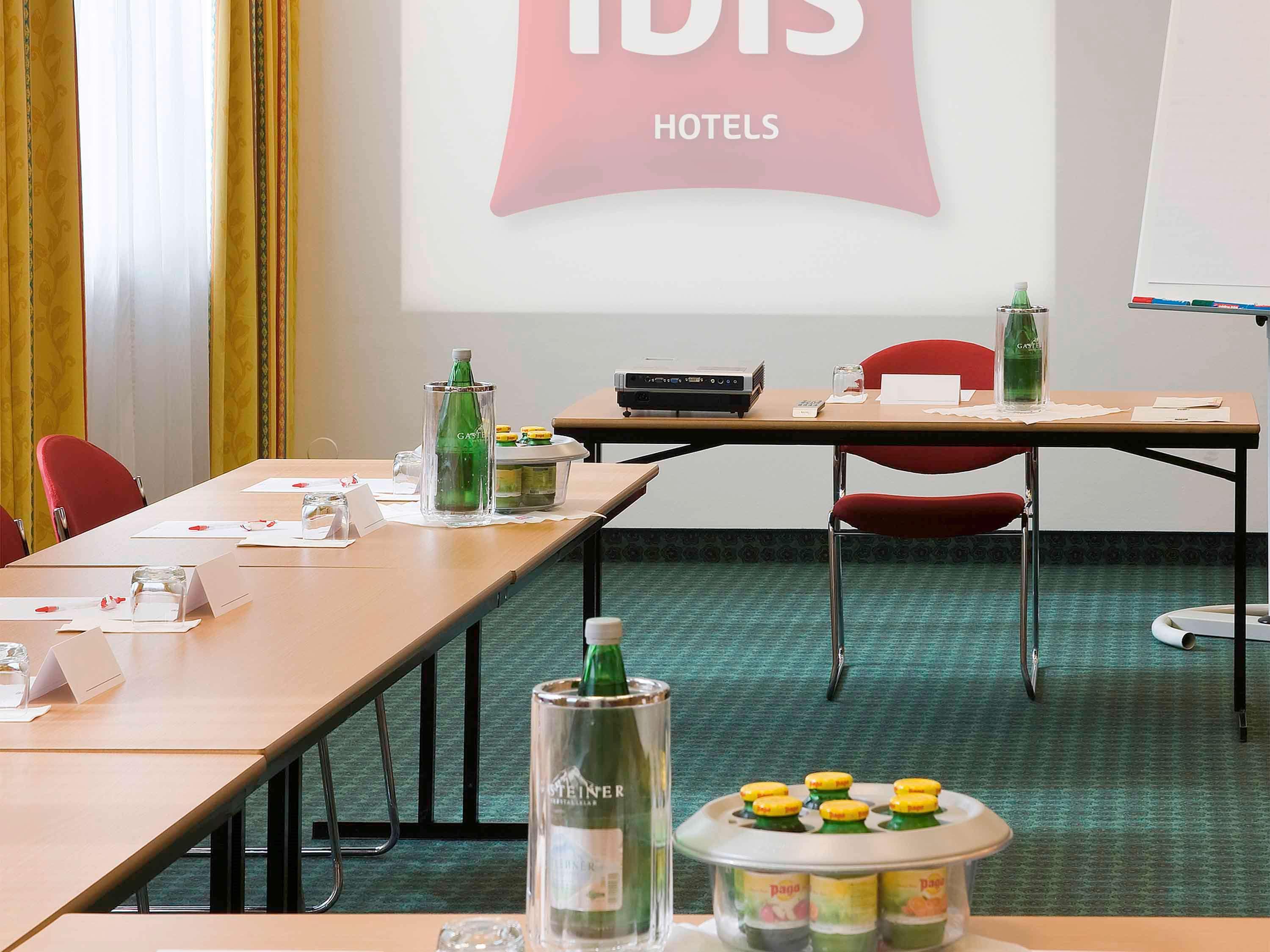 Ibis Linz City Экстерьер фото