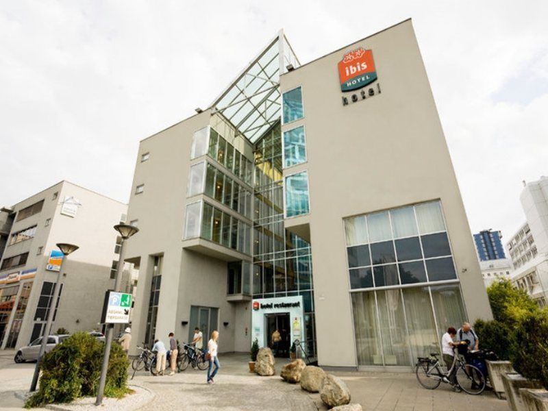 Ibis Linz City Экстерьер фото
