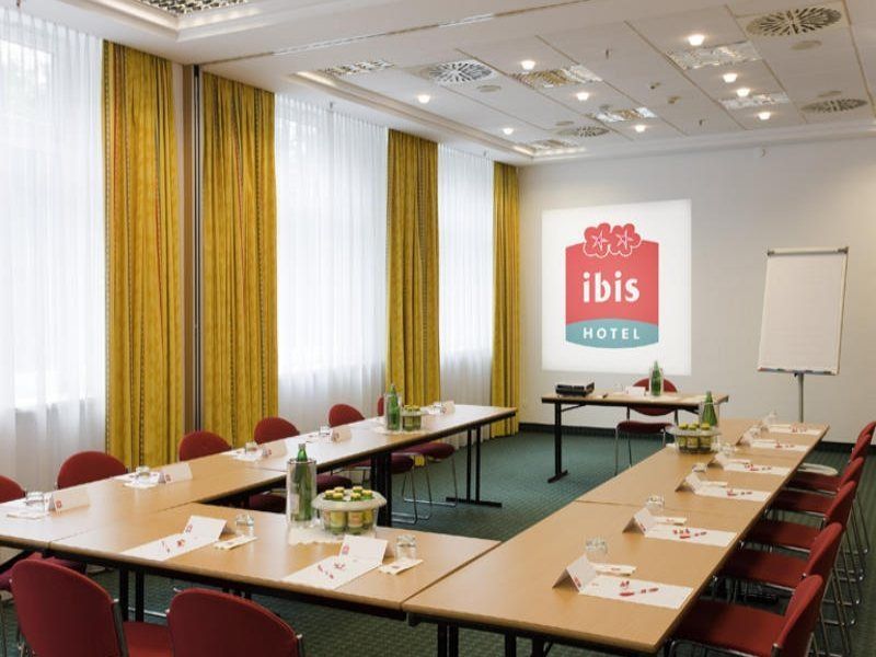 Ibis Linz City Экстерьер фото