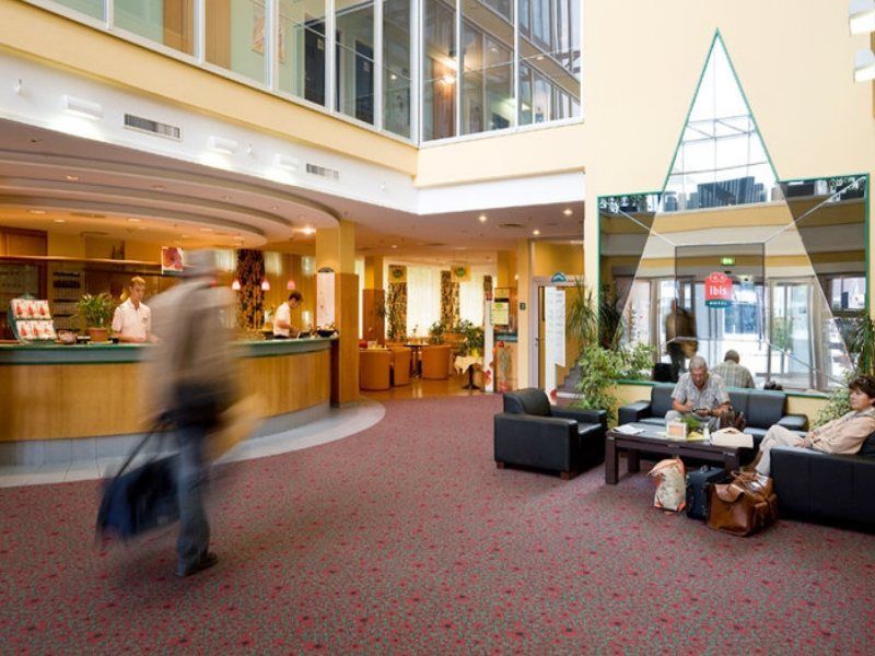 Ibis Linz City Экстерьер фото