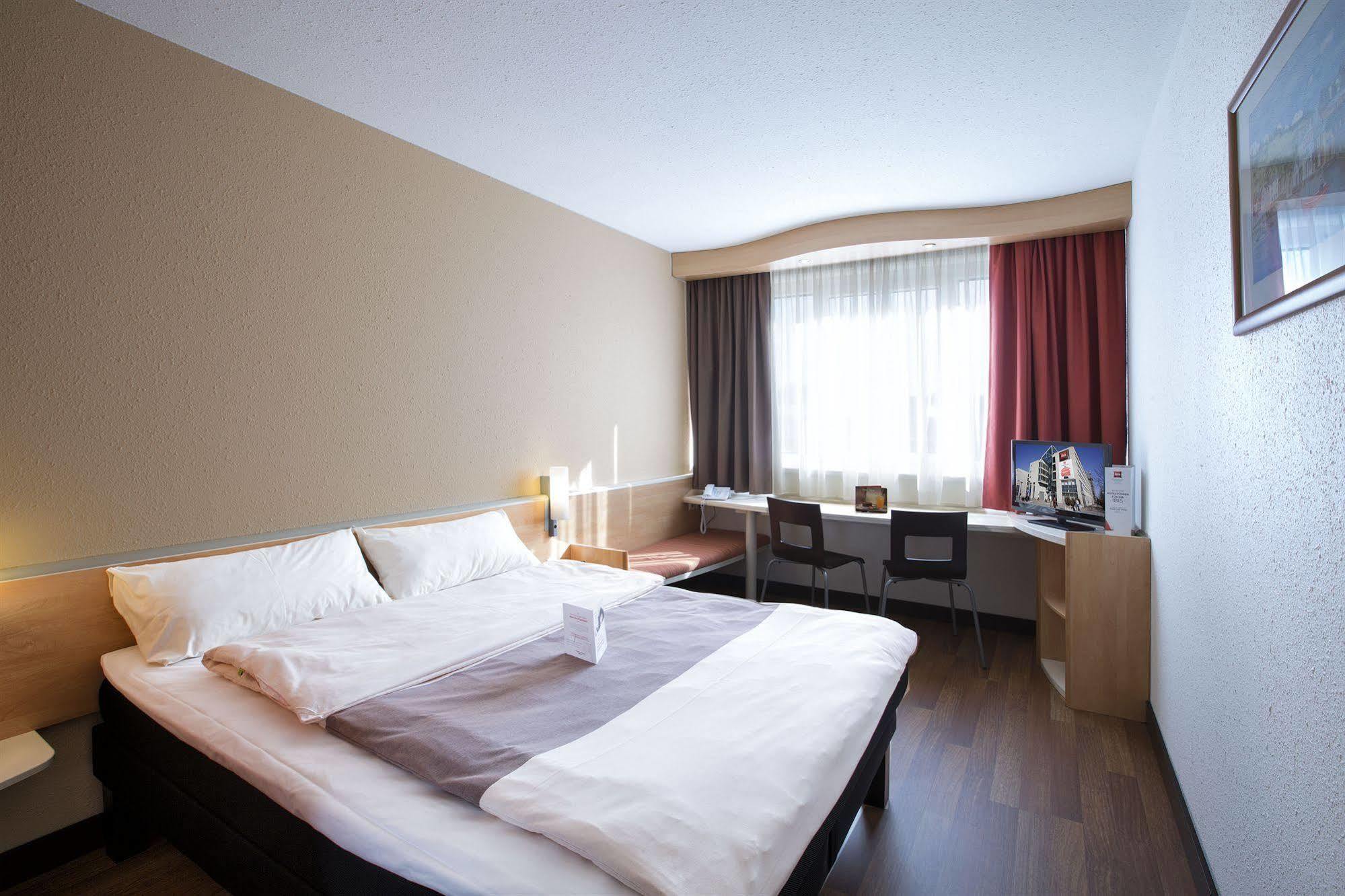 Ibis Linz City Экстерьер фото