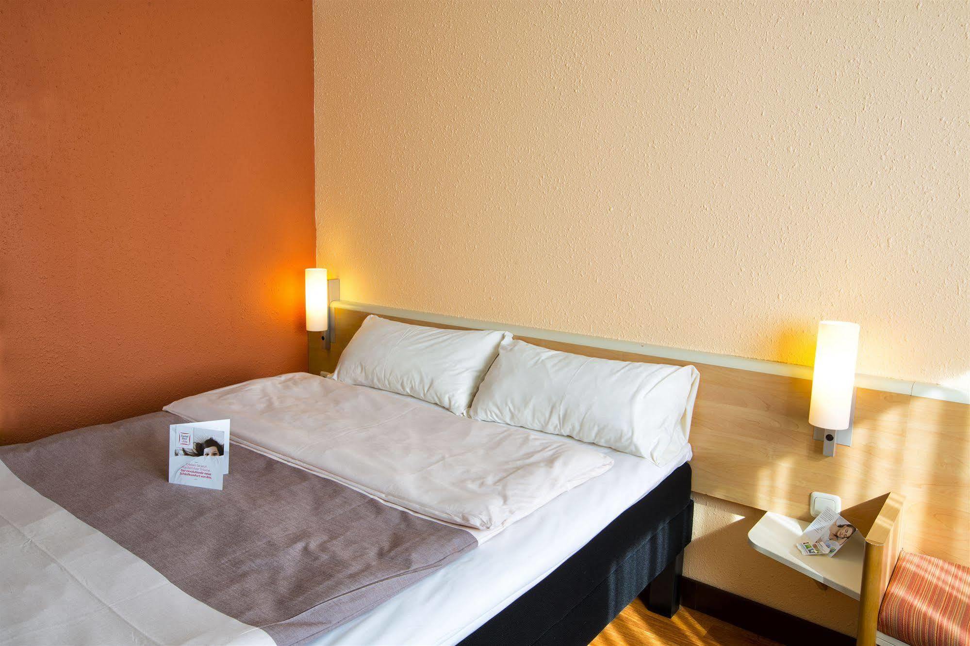 Ibis Linz City Экстерьер фото